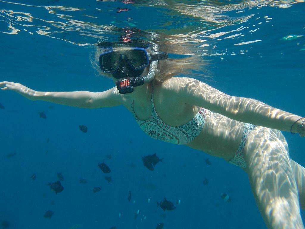 Smera Grand Maamigili Island Bagian luar foto